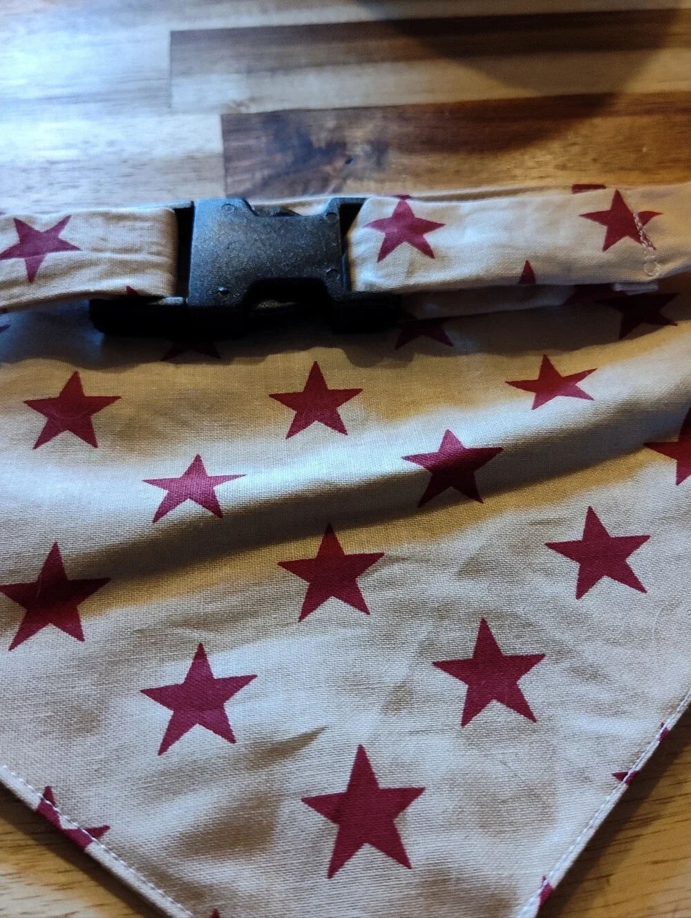 Dog Bandana Red Stars Beige Background With Closure Patriotic Size Large